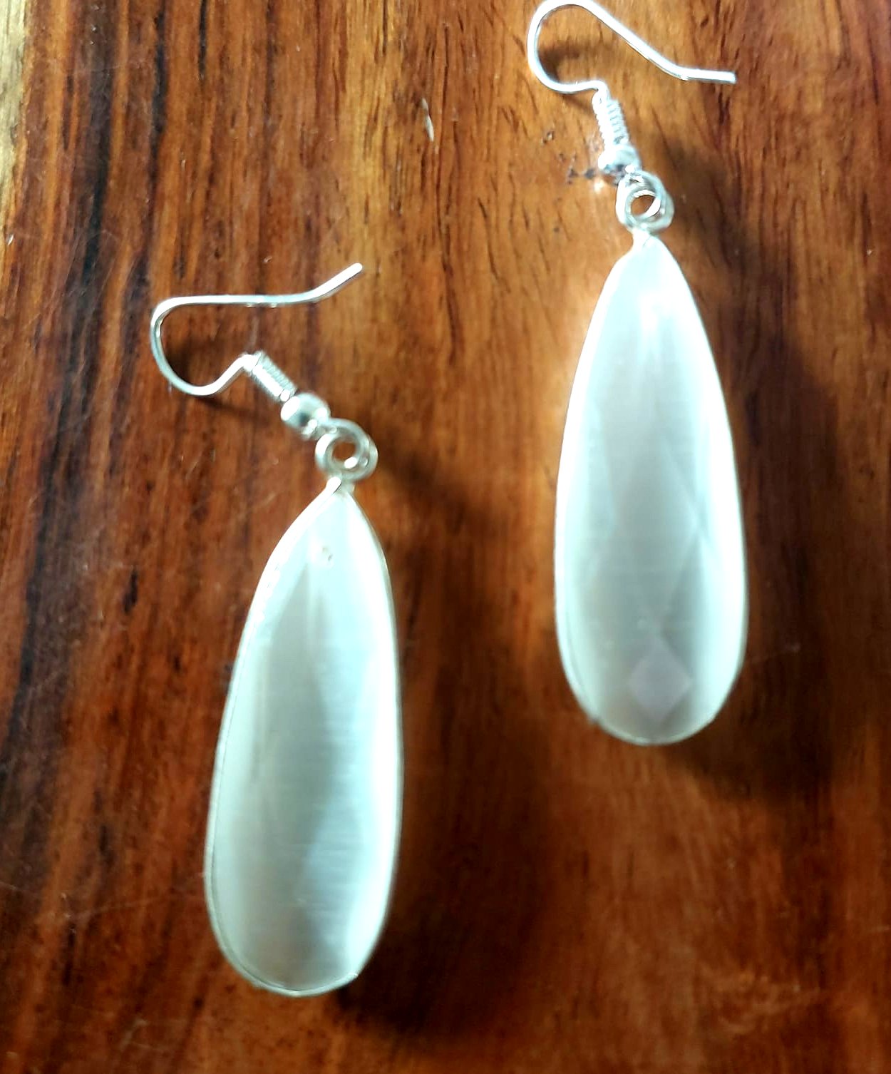 Fashion Jewellery Metal Earrings Dailywear Earrings Moon Quartz Natural Stone Dailywear Earrings