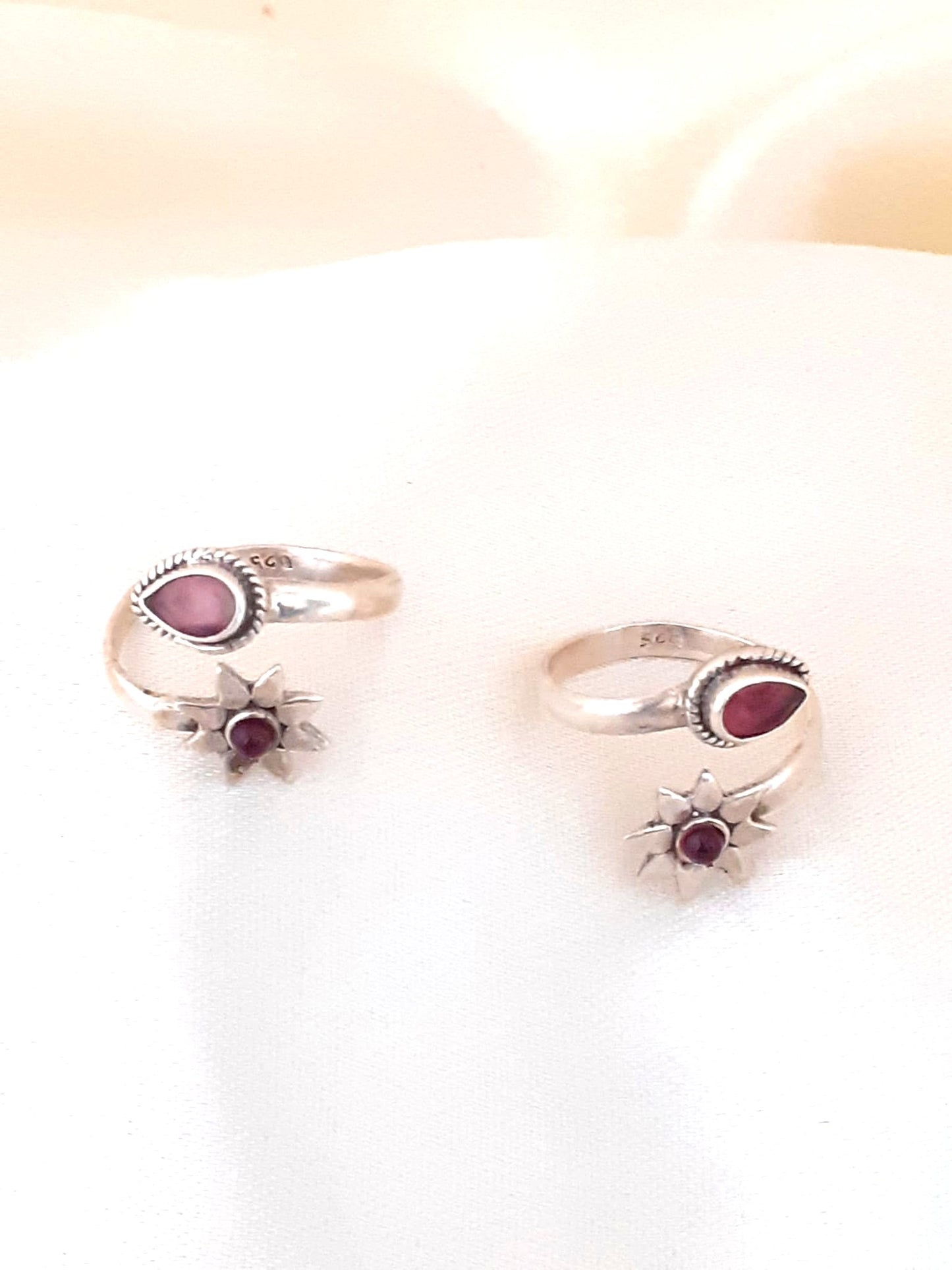 Sterling Silver Jewellery..Sterling Silver Toe Rings Silver Carnelian Toe Rings...Bichue