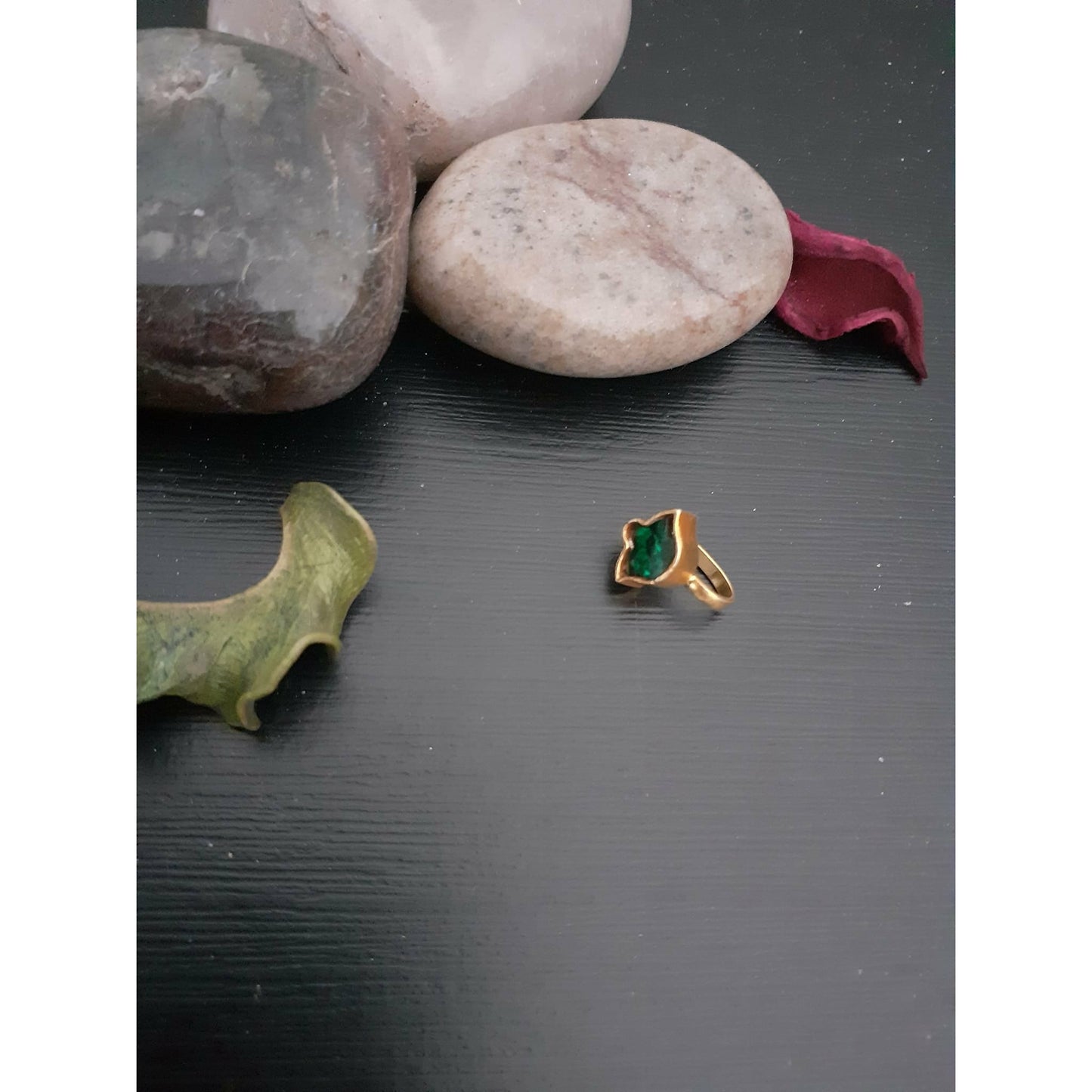 Sterling Silver Jewellery..Sterling Silver Nosepin Silver Nose Pins Silver Green Gemstone Nosepins..Nath