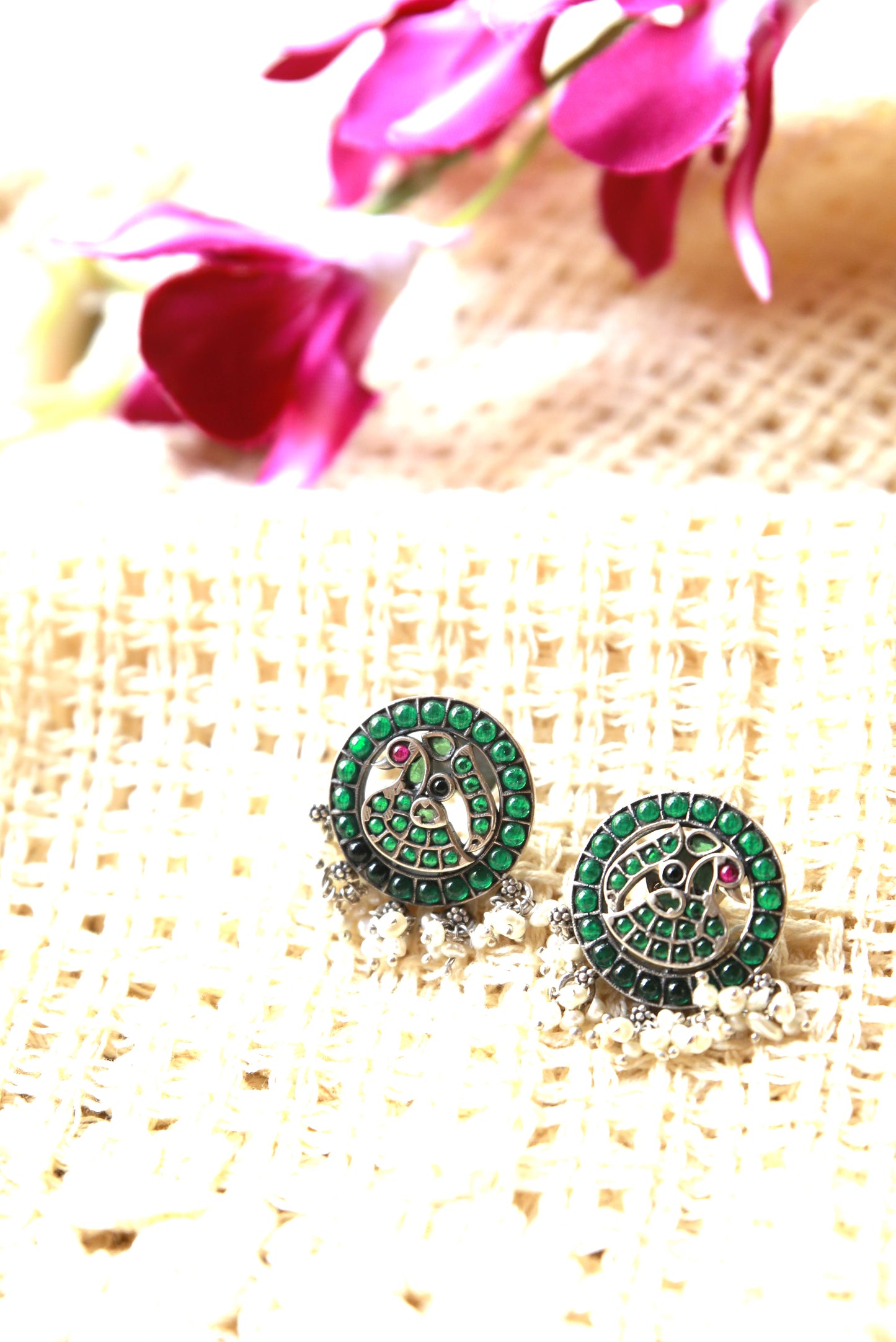 Sterling Silver Jewellery..Sterling Silver Zirccon Stud Silver Emerald Kemp Stud..Kundan