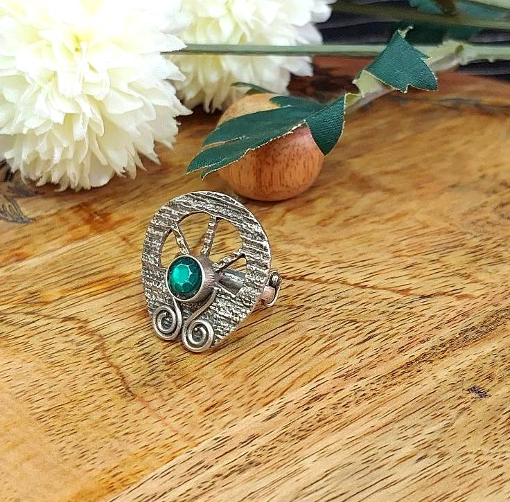 Sterling Silver Jewellery....Sterling Silver Finger Ring Silver Emerald Studed Vintage Finger Ring..Banjaran